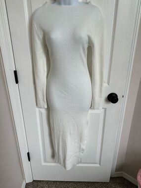 Slim Ribbed Long-Sleeve White Knit Midi Dress